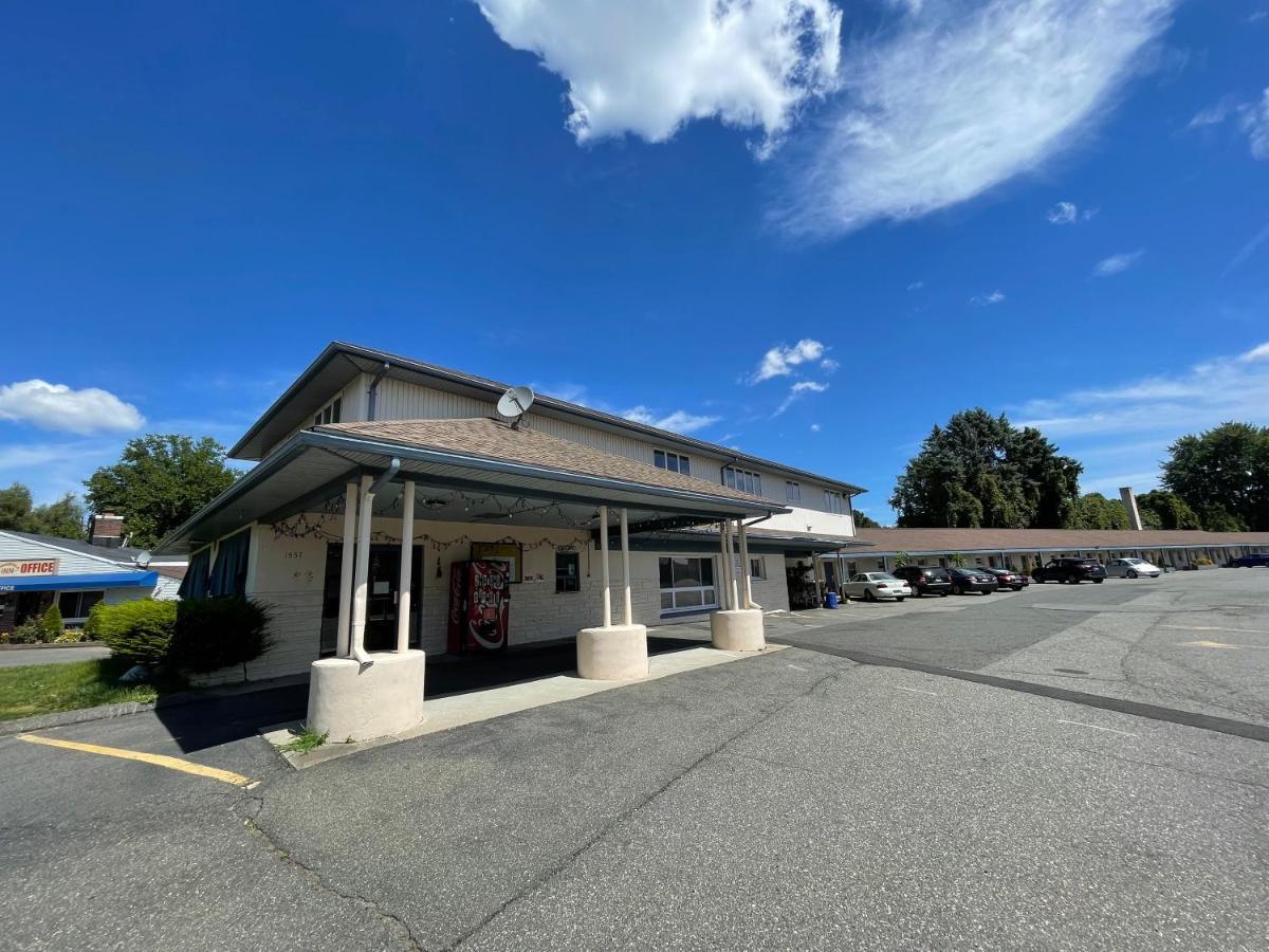 Express Inn Chicopee Exterior foto